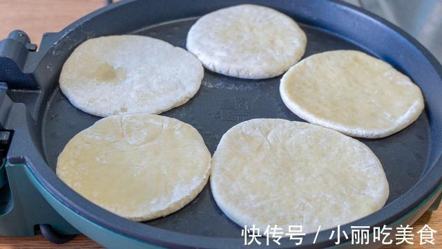 五花肉|教你做好吃的空心烧饼,无技巧无难度,夹菜夹肉都好吃,比买的香