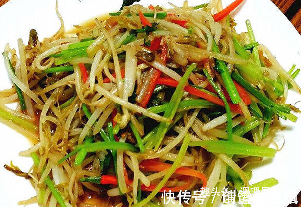 韭菜炒香菇|百岁长寿夫妻菜单：不喜主食，唯独偏爱这4种菜，养胃排毒少生病