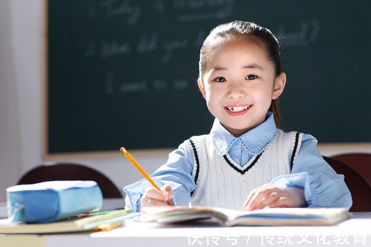 学习成绩|三年级后,孩子的成绩逆袭了?因为他们身上有“隐形学霸”的特质