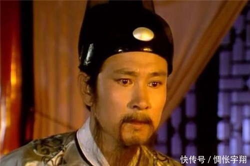 宝玉被打后的众生相,宝钗黛玉真情流露,袭人最让人生厌