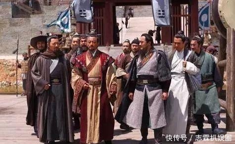 方腊起义|《水浒传》如果宋江不接受招安,他会不会成为割据一方的诸侯呢?