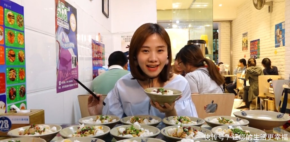 当场|密子君挑战15碗“卷粉”,身后小哥当场揭穿她,网友逗我玩