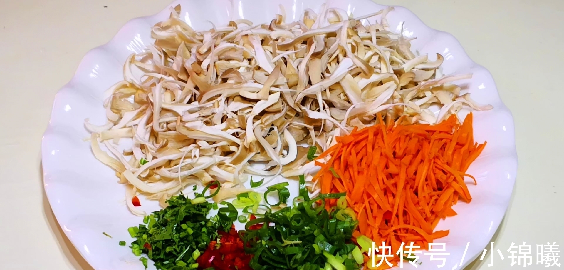 夏天，这汤我家一周做3次，5分钟就搞定，鲜美开胃解油腻，真好喝