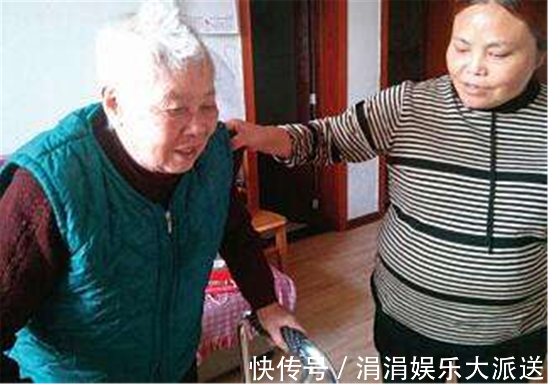 老两口|老了才知道,无论生多少个孩子,“最孝顺”自己的总是这一个