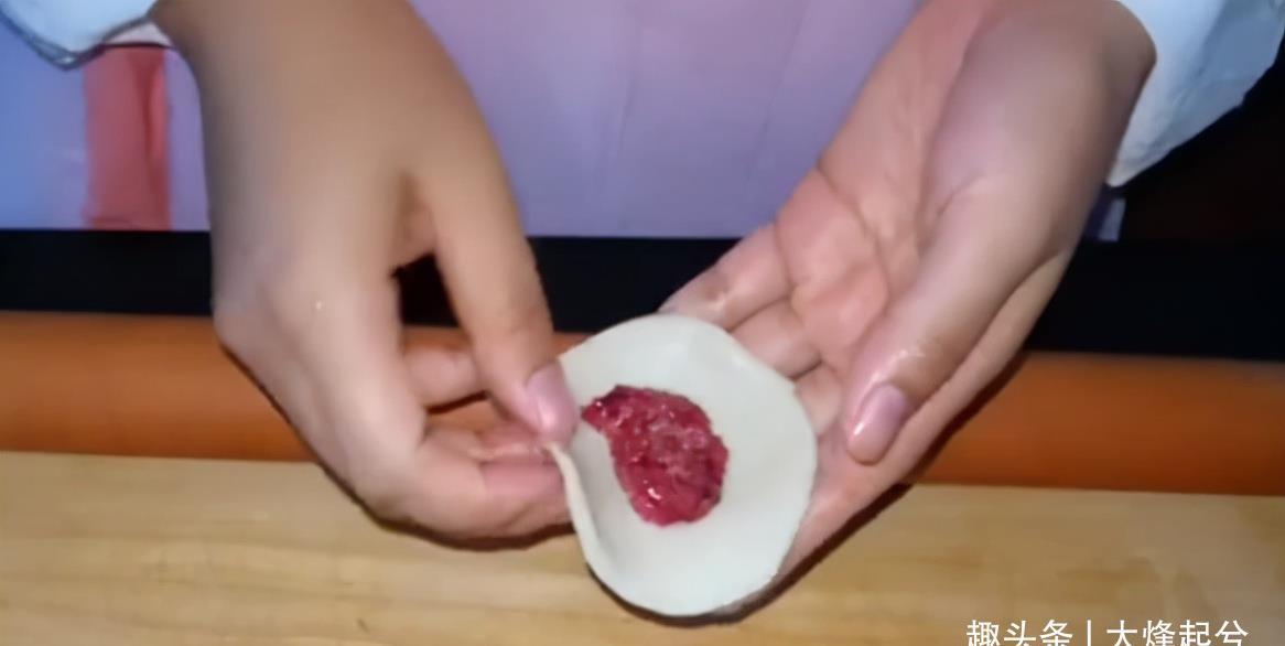 油酥球|美味鲜花饼的家常做法，香软可口，玫瑰味十足，酥到掉渣
