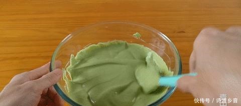 一起来做抹茶蛋糕卷吧，漂亮毛巾面，一卷就成功