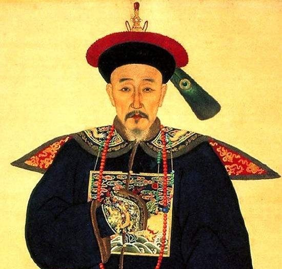 黄马褂在清朝是很难得的荣耀,但是乾隆年间却有人拿到了二十件