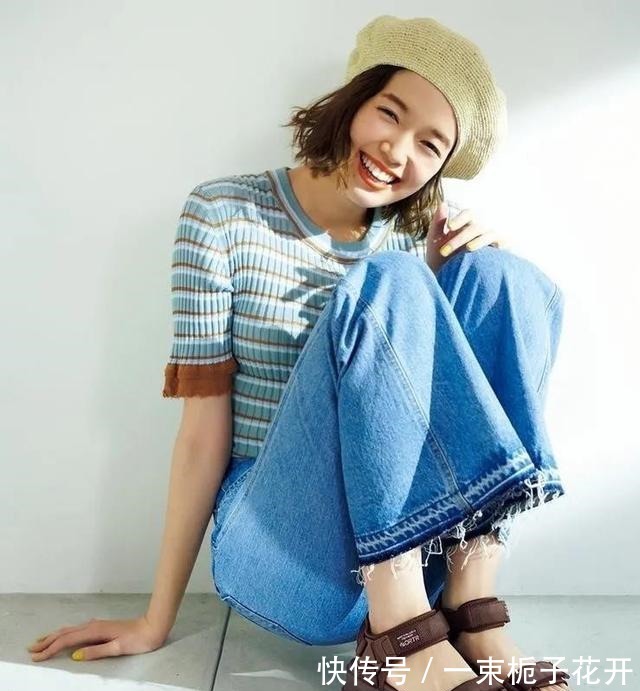 阔腿裤 今年流行的白T恤,配上这3款“清凉下装”,想不时髦显瘦都难