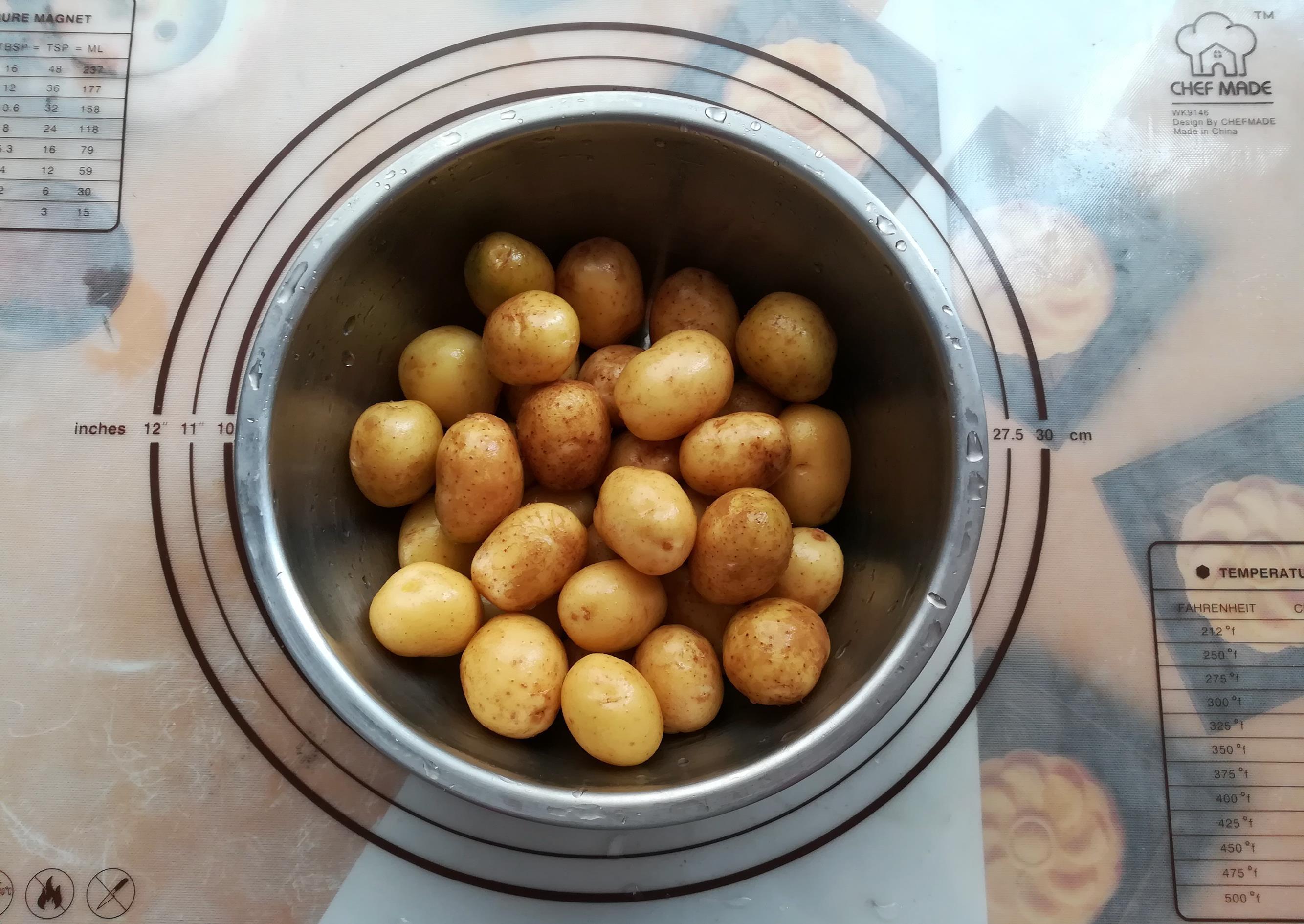 小土豆|小土豆这样做，一口一个香喷喷，连挑食的孩子都抢着吃