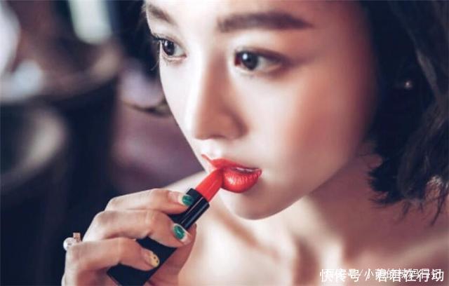 每天都涂“口红”的女人,几年后会有什么变化化妆师道出了实情
