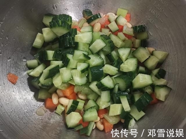 豆浆|黄豆别只知道打豆浆喝!这样2步做一盘,脆嫩清爽钙质高,真简单