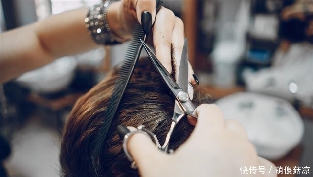 去理发时不要说这3句话，容易“被坑”，特别第一句，很多人爱说