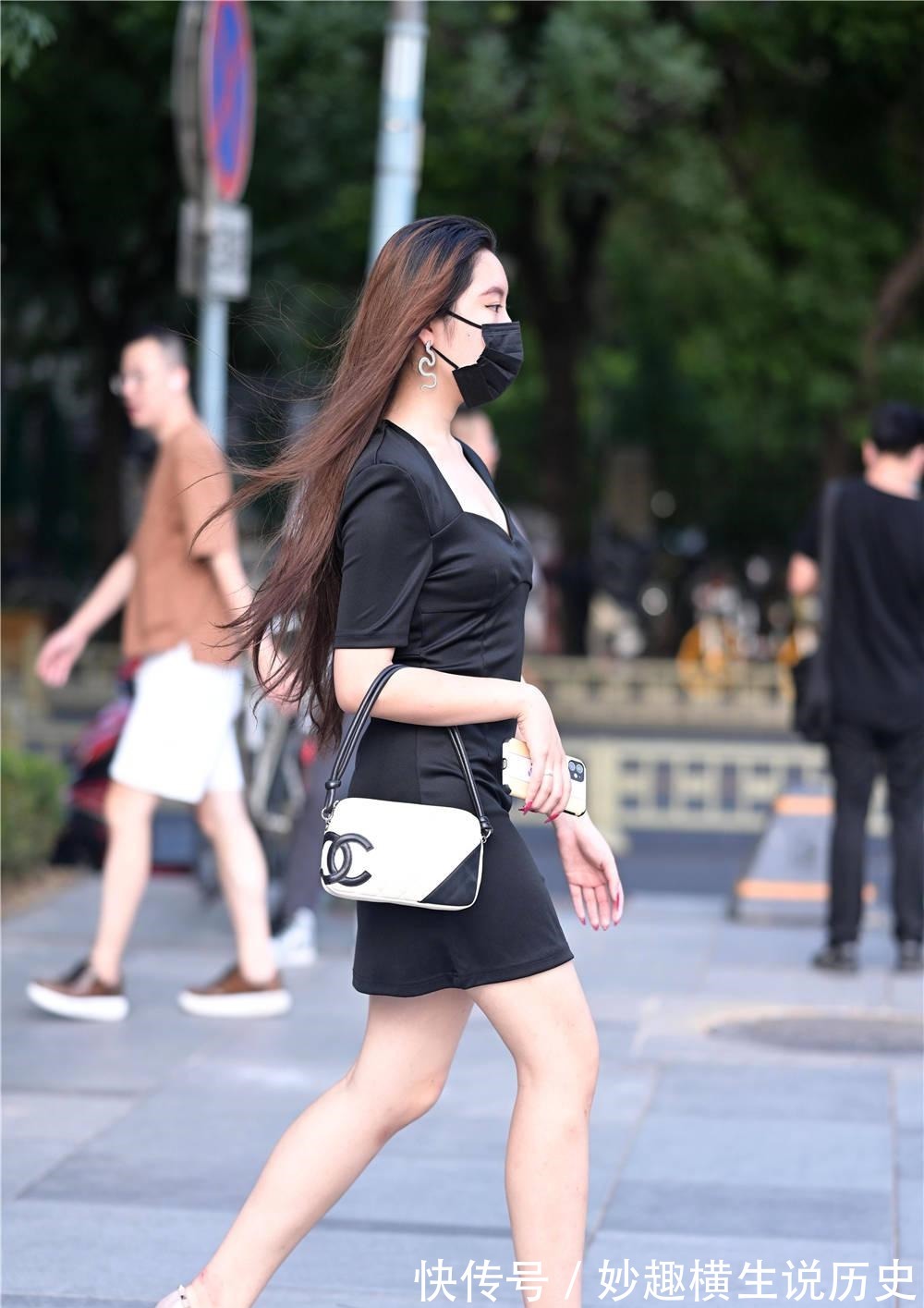半袖 尖头细跟单鞋，适合秋天的一款高跟鞋，精致时尚还有气质