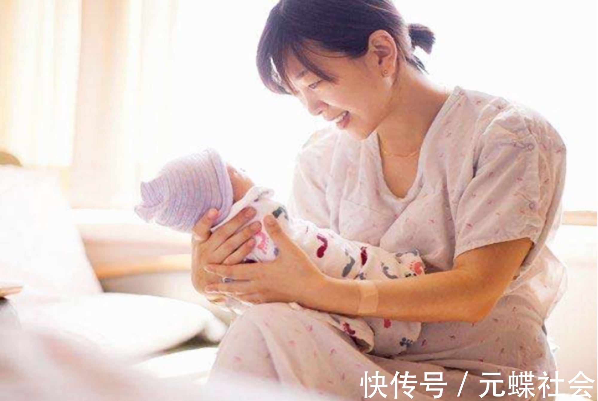 宝宝|新生儿多久可以抱出门不是满月百天,满足这3个条件不妨一试