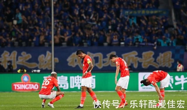 国足|心痛!国足预定12强赛耻辱记录,李霄鹏背锅痛哭