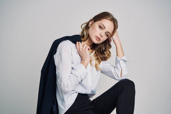 非衬衫|职场穿搭｜衬衫轻舞飞扬，是初夏该有的模样