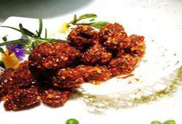 脆皮牛柳粒|美食推荐:鲜椒嫩羊肉、白汁广肚、脆皮牛柳粒制作方法