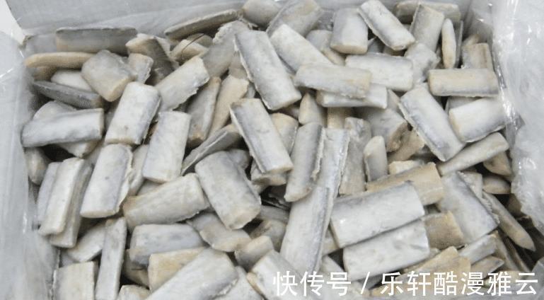 银粉|买带鱼别只看价格,学会3个挑选技巧,买到好带鱼,煎炸都好吃