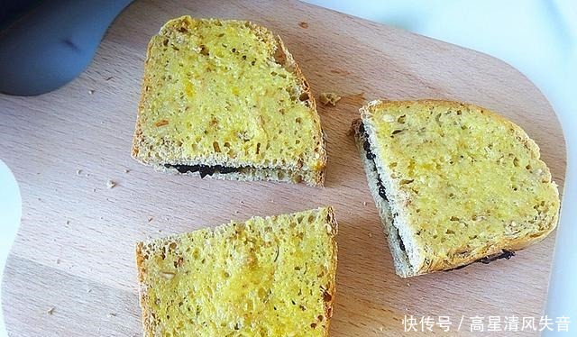 天冷早餐就吃它,比花卷好吃,比油饼还香,10分钟完成,全家爱!