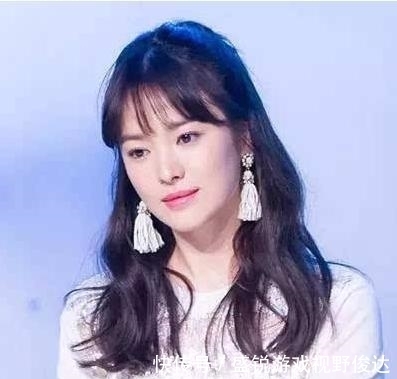 不同地区 非洲有一种发型叫脏辫,韩国有一种发型叫空气刘海,而中国有……