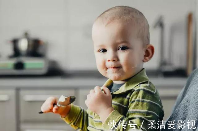 睡眠质量|忠告:孩子睡前不能吃的6种食物!否则越吃越积食,越不长个儿!