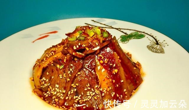 开胃|拌好川菜并不难,关键在红油,分享3道川味小凉菜,香辣又开胃!