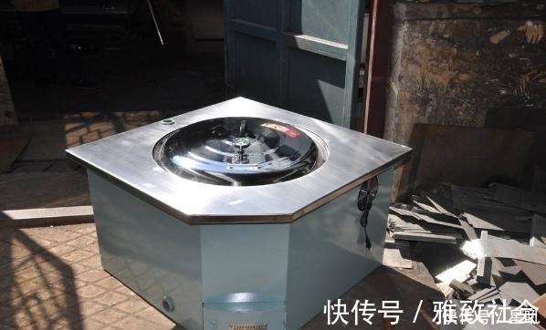 如今农村都用这种新灶台!干净又省钱,取暖不花一分钱,太利民