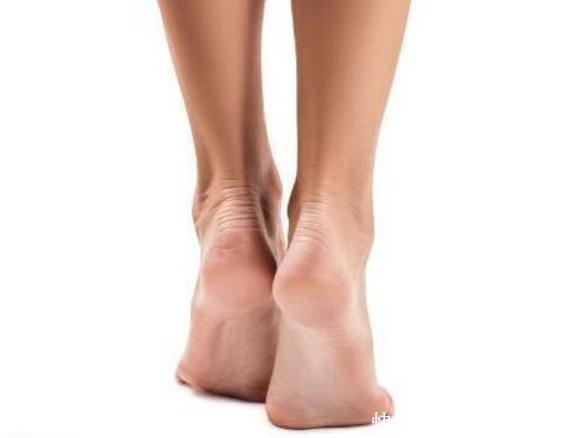 分钟|每天坚持“踮脚”10分钟,4个问题会悄悄远离你,别说没有告诉你