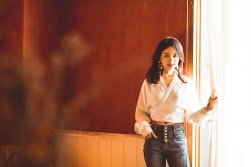 分享5套小个子春装灵感！衬衫、裙子全都有