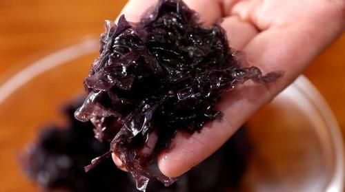 体内尿酸|不想与尿酸“为敌”？尽量远离3种水果，4种蔬菜，尿酸或能降下来