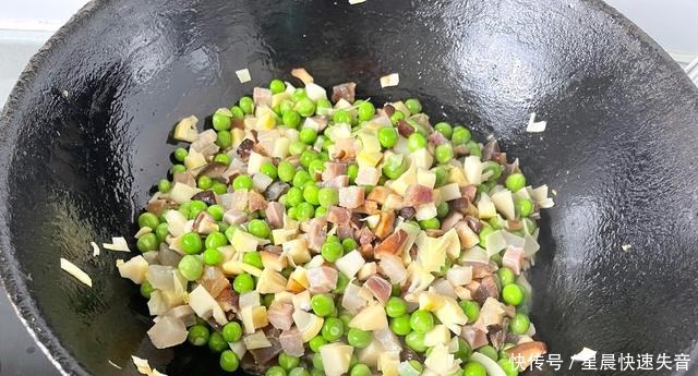 竹笋豌豆鲜糯米饭，简单懒人版，1锅做好，有菜有饭鲜香味美！