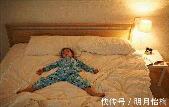 年龄|3岁分床5岁分房,坑了无数孩子,分床睡的最佳年龄到底是几岁