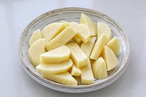 q弹|自从学会土豆这做法，老公隔三岔五点名要，Q弹入味好吃到舔盘底