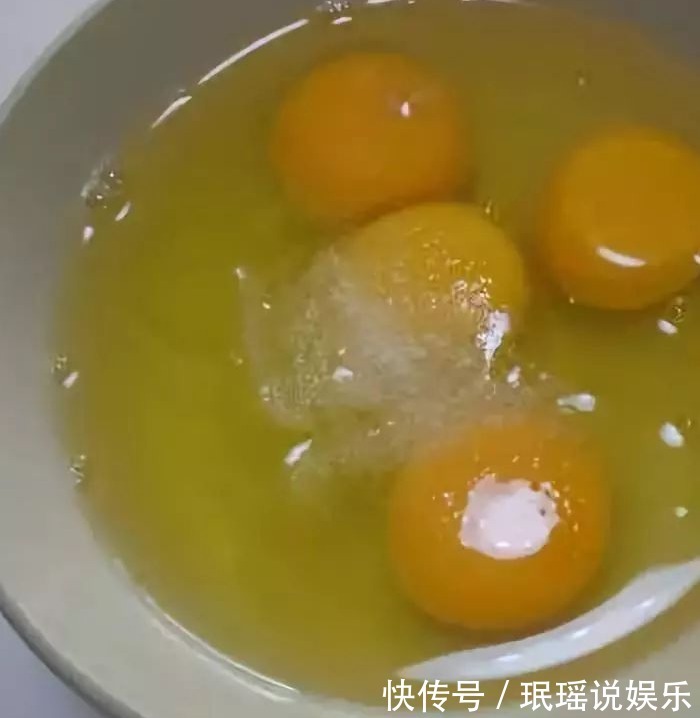 豆瓣酱|教你鸡蛋新做法、饭店吃不到，比吃肉还好吃、吃一口停不下！
