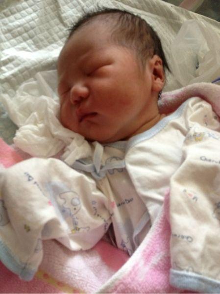 流产|28岁孕妇二胎流产,清宫手术时紧急喊停,医生拿着结果露出笑容