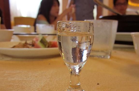 来“例假”时,多吃5红、少吃2白,能保养子宫,排出多余污血