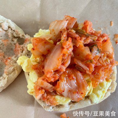 快手|#巨下饭的家常菜#快手早餐汉堡你这么做，保证最正宗
