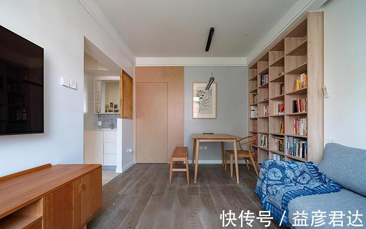 墙面|54㎡一居,书房在餐厅里,现代简约风+原木家居,温馨有颜值,服
