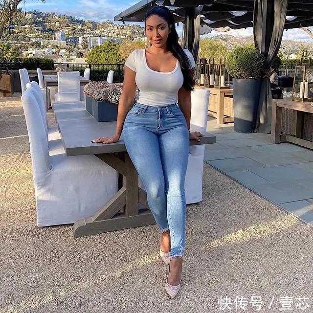 女孩子们|健身9年让她身材变化明显,印度美女的“葫芦”曲线,吸粉百万