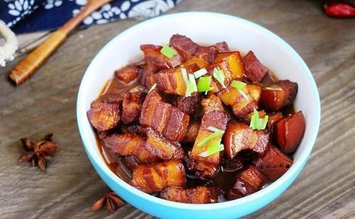 吃什么食物能降尿酸？六种食物不吃，六种食物