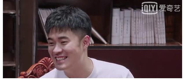 植入|全程都在叫妈妈，关晓彤胆子原来这么小？这个节目还有一个大问题