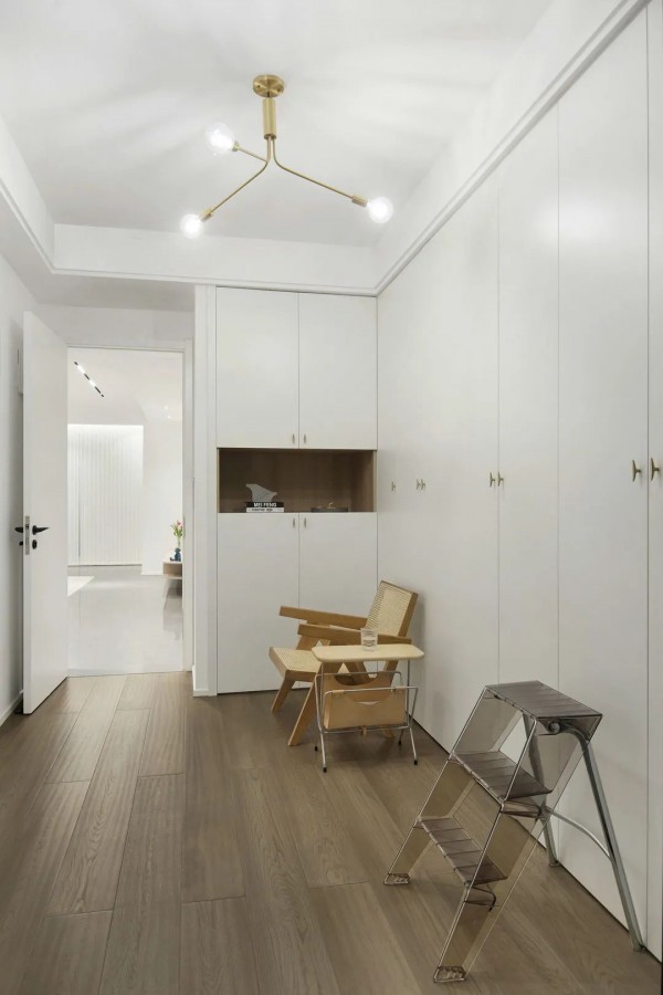 四白|这才是简约不简单!116㎡真正的四白落地,高级感反而藏不住