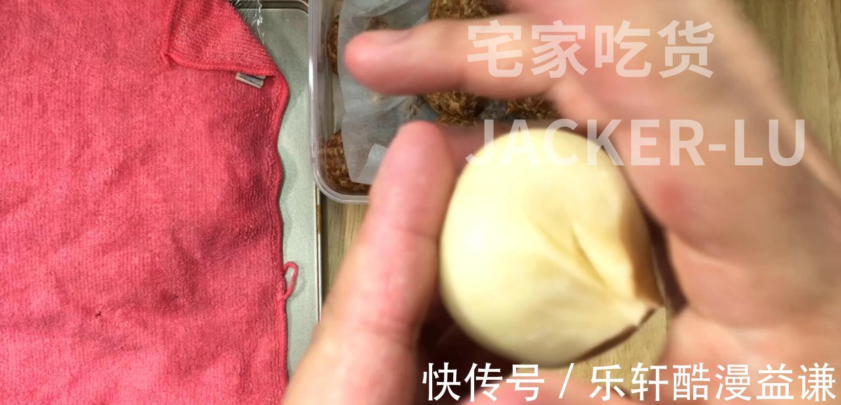 大包酥|榨菜鲜肉月饼,第一次尝试大包酥,又酥又香超级好吃。