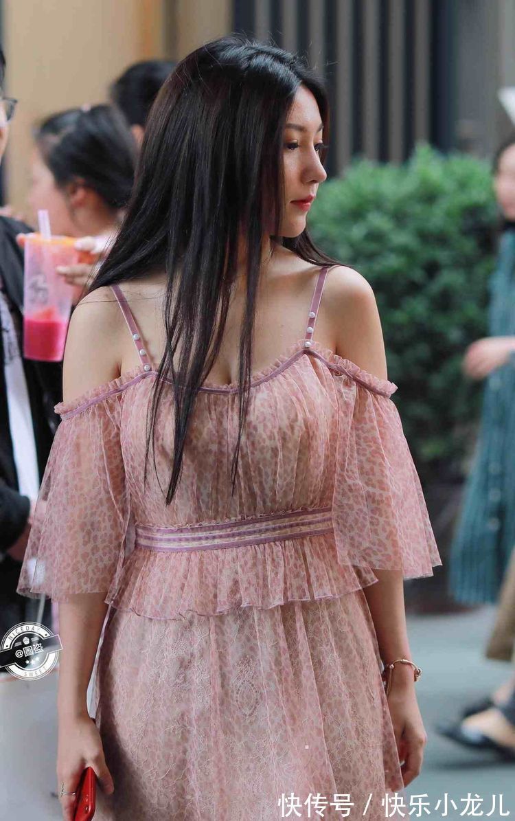 穿搭 洋气甜美的连衣裙穿搭更显潮流气质,时尚雅致又清爽,造型独特