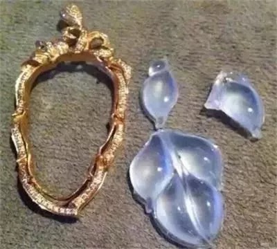 剂液&为了一只蚊子,五万元的满绿翡翠戒指就这样没了