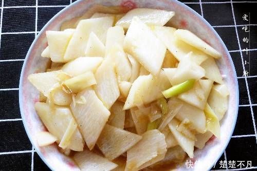 味极鲜|全家人素食晚餐，四菜一汤，美味健康，全家人都吃饱了