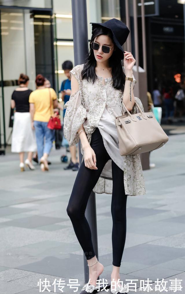 时尚穿搭|打底裤的时尚穿搭显魅力,更显街头休闲风格