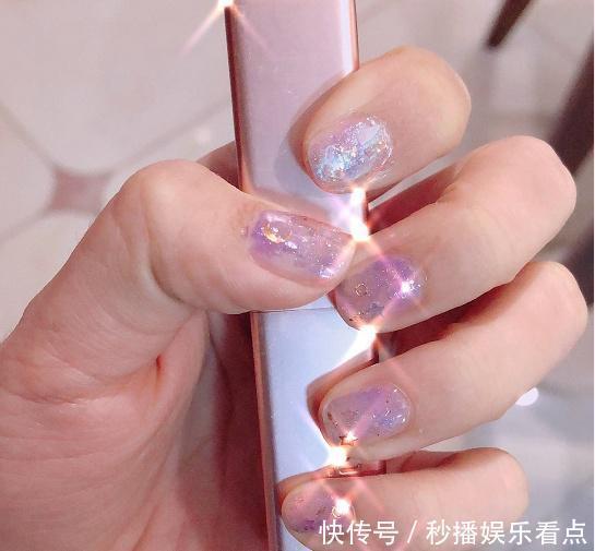 浪漫|浪漫的樱花季到了,赶快来跟女神们,get浪漫的仙女美甲吧