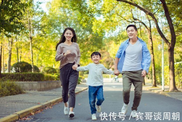 儿科专家|7岁男童身高145cm,儿科专家提醒:这4点许多家长可以学习