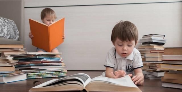 护肤品 10岁小女孩分享“护肤照”,评论区引发热议,网友:这孩子没救了